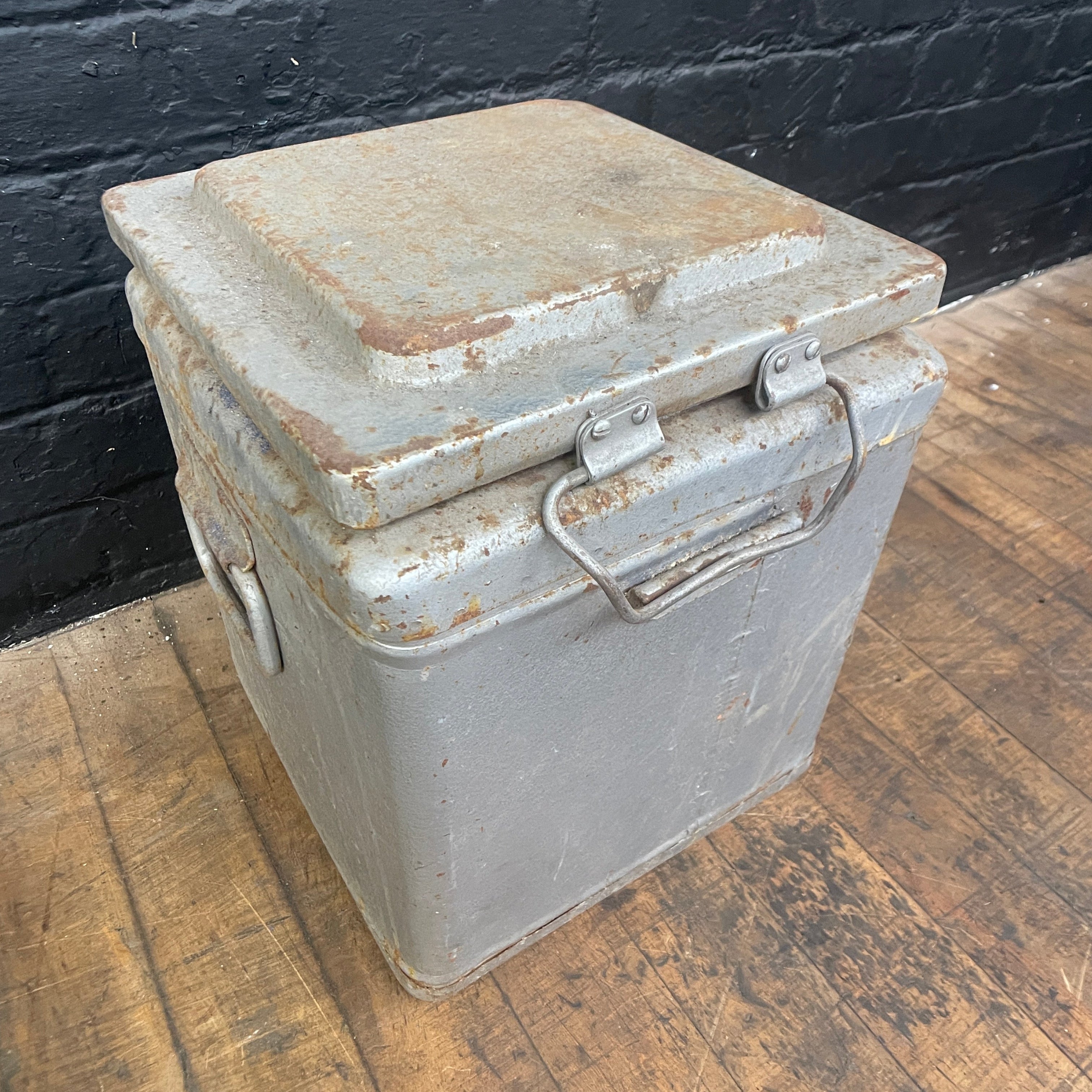 Industrial powerhouse props prop rental hire vintage movie film set dec carry case box boxes silver 3