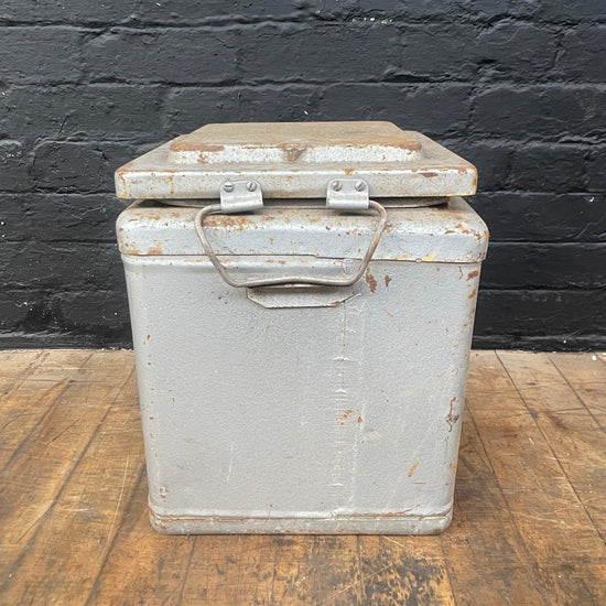 Heavy duty steel box Qty 1