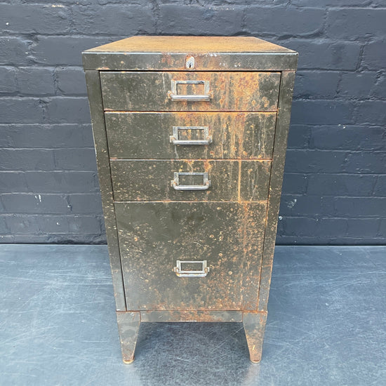 Green metal drawer cabinet Qty 1