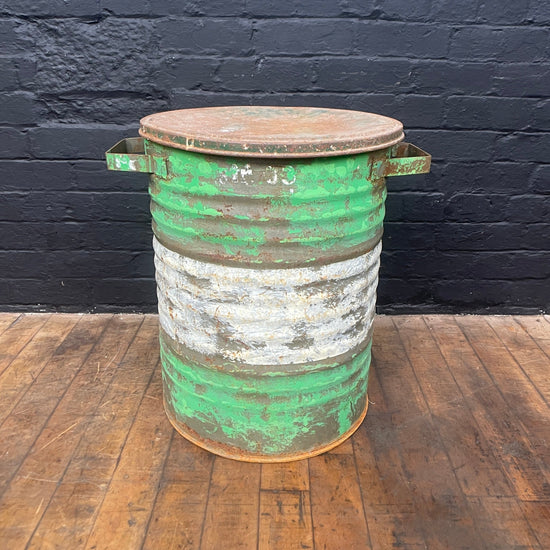 Green ribbed bin Qty 1