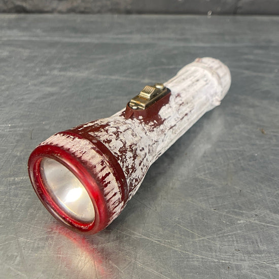 UL red vintage battery torch