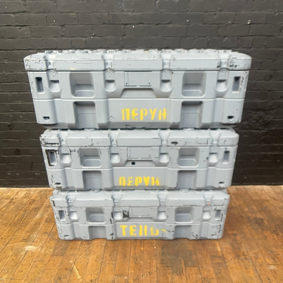 Plastic storage crates Qty 3