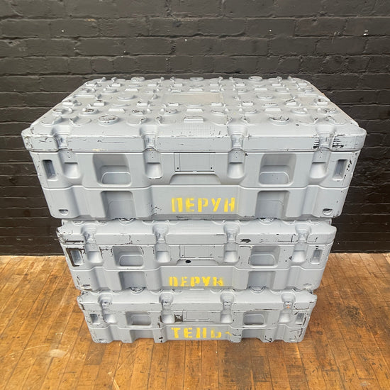 Plastic storage crates Qty 3