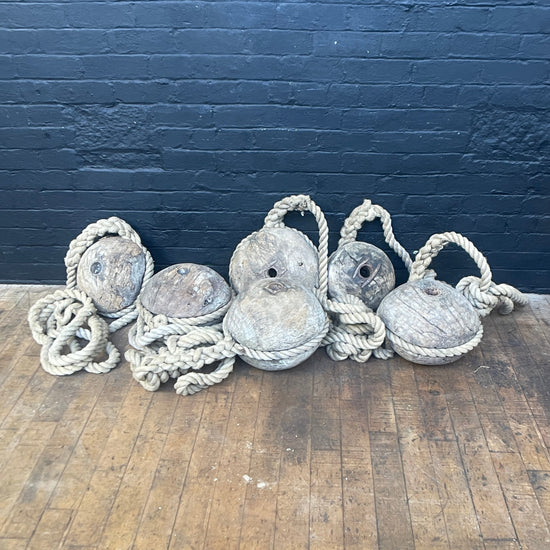 Wooden floats with rope full set.