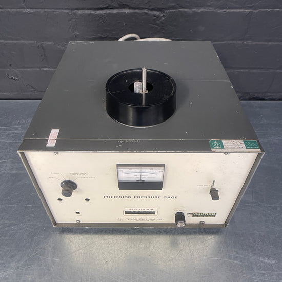 Precision pressure gauge Qty 2