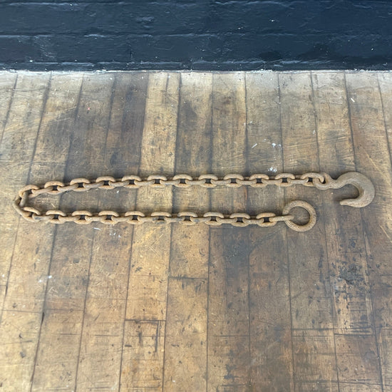 Rusty chain with hook Qty 1