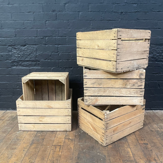 Small wooden crates Qty 5