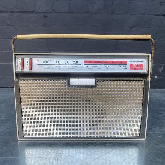 Fidelity radio Qty 1