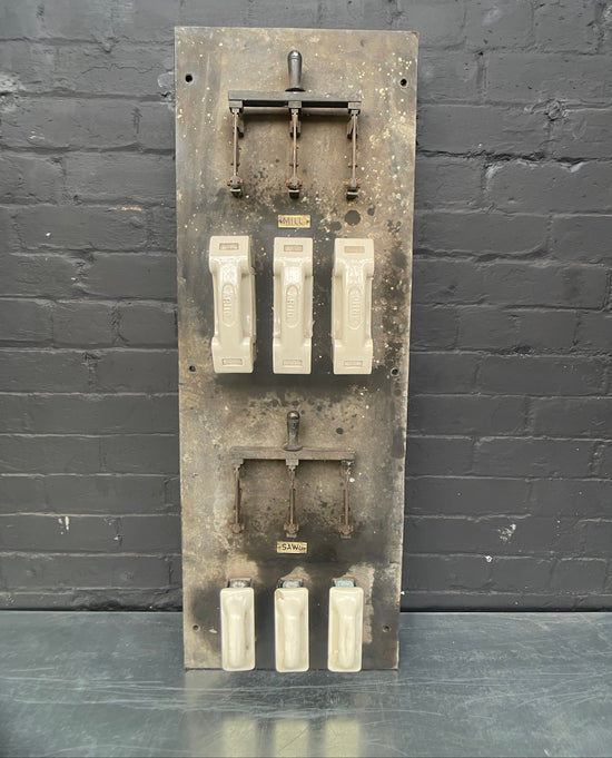 Fuse switch panel Qty 1