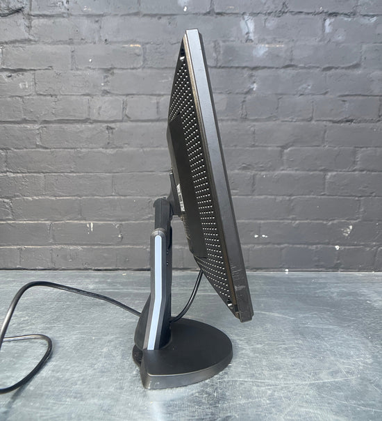 Samsung computer monitor Qty 1