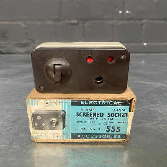 Boxed electrical socket Qty 1