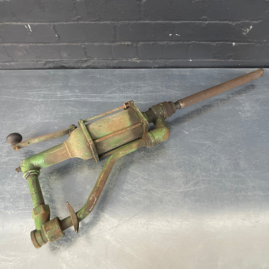 Oil pump handle Qty 1