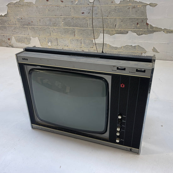 Ultra portable TV X1