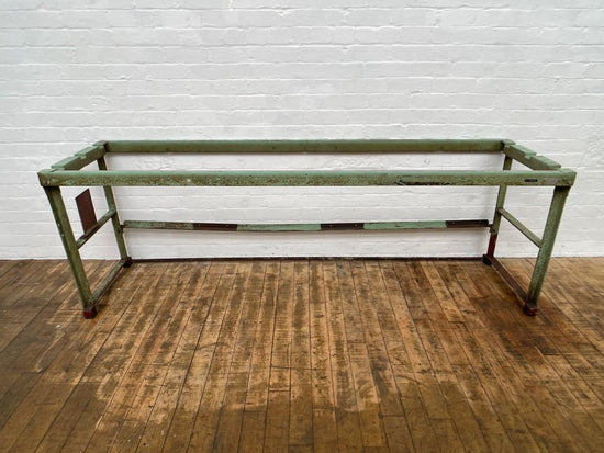 Large table base Qty 1