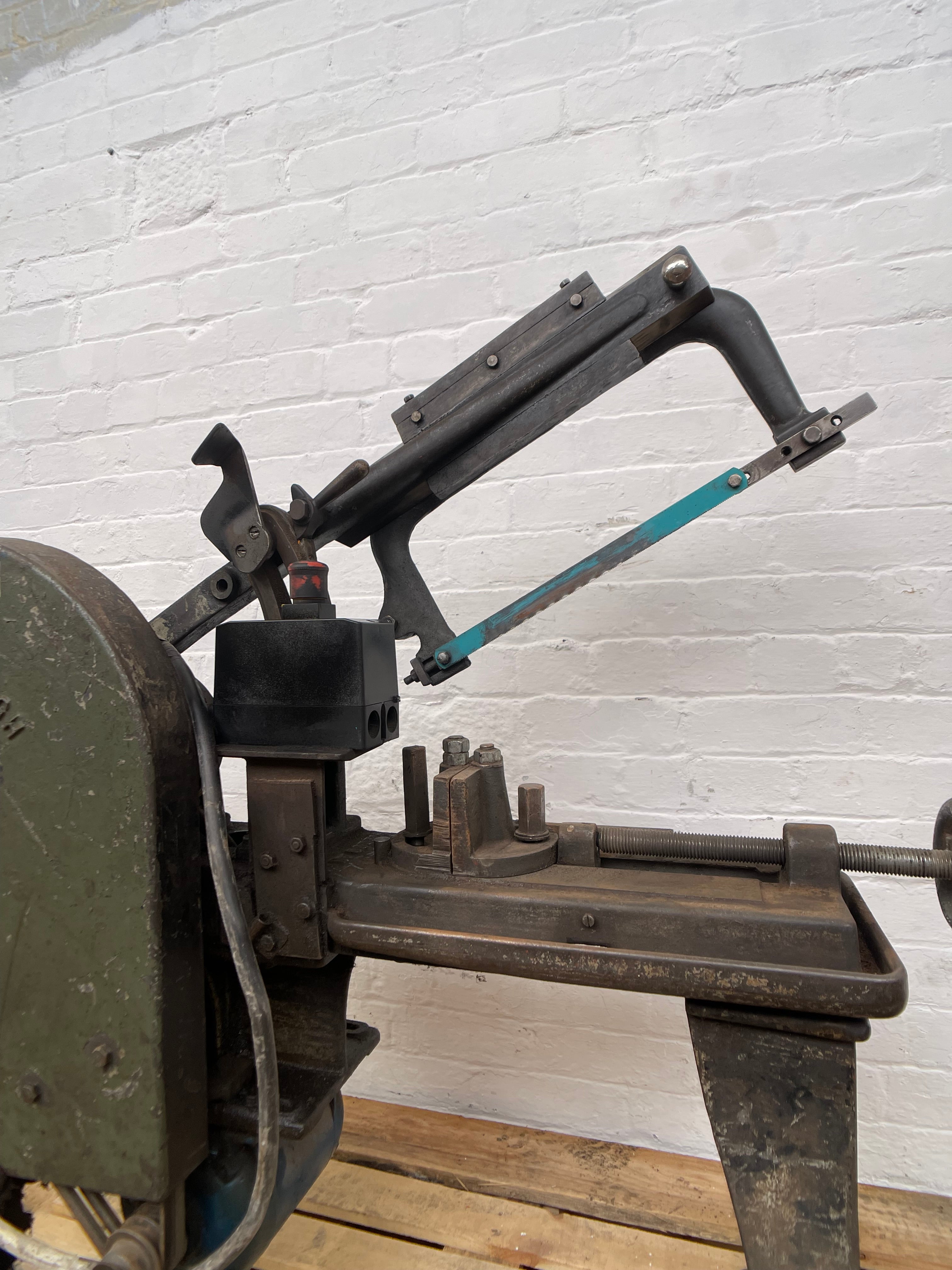 Powerhouse props industrial hacksaw saw heavy duty blade rental hire machine 1