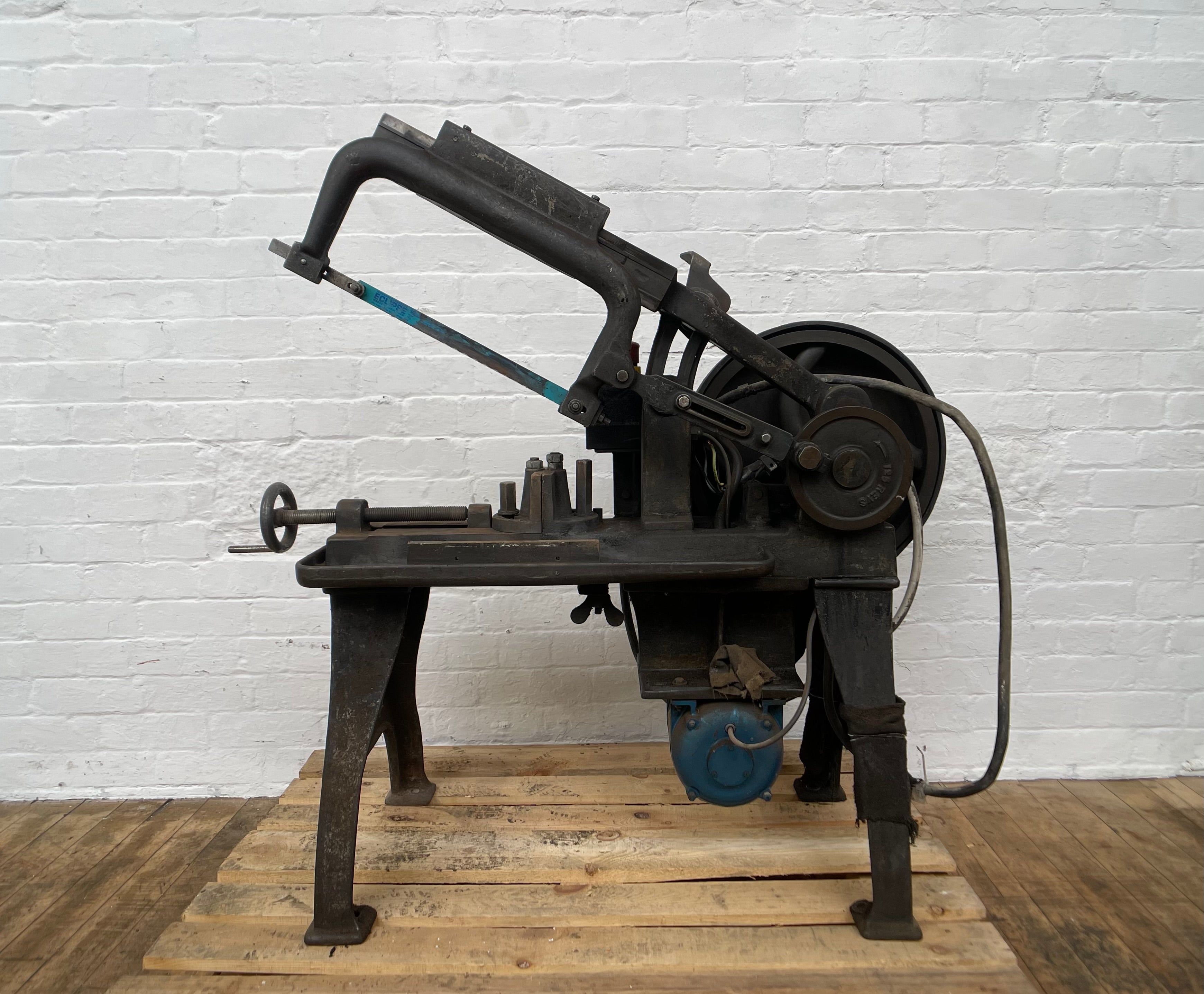 Powerhouse props industrial hacksaw saw heavy duty blade rental hire machine 2