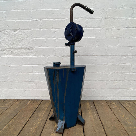 Oil pump blue Qty 1