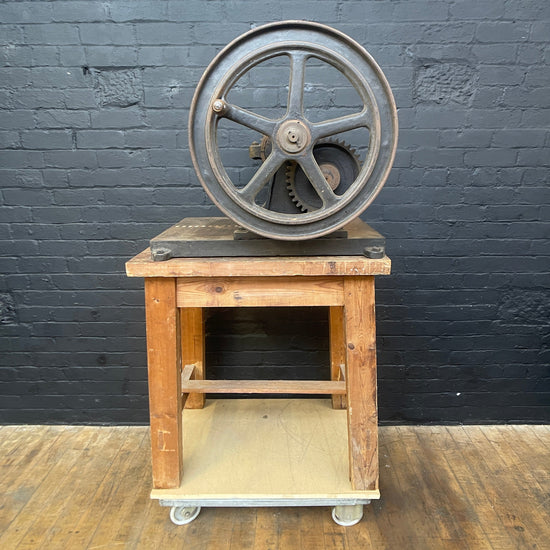 Fabric swatch cutting machine Qty 1